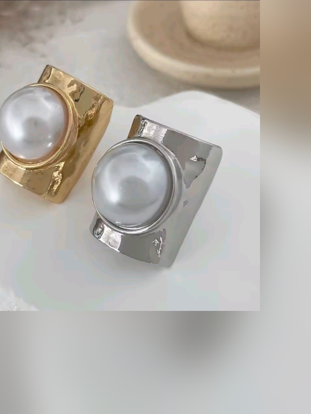 Gold Pearl Statement Ring - Women Jewelry - Picture 4 of 6